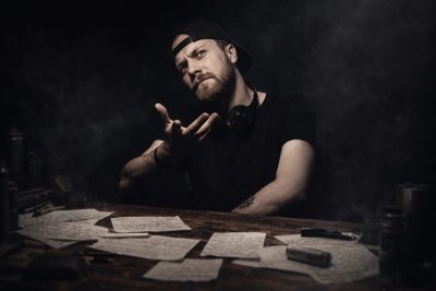Aslixan - kimdir?